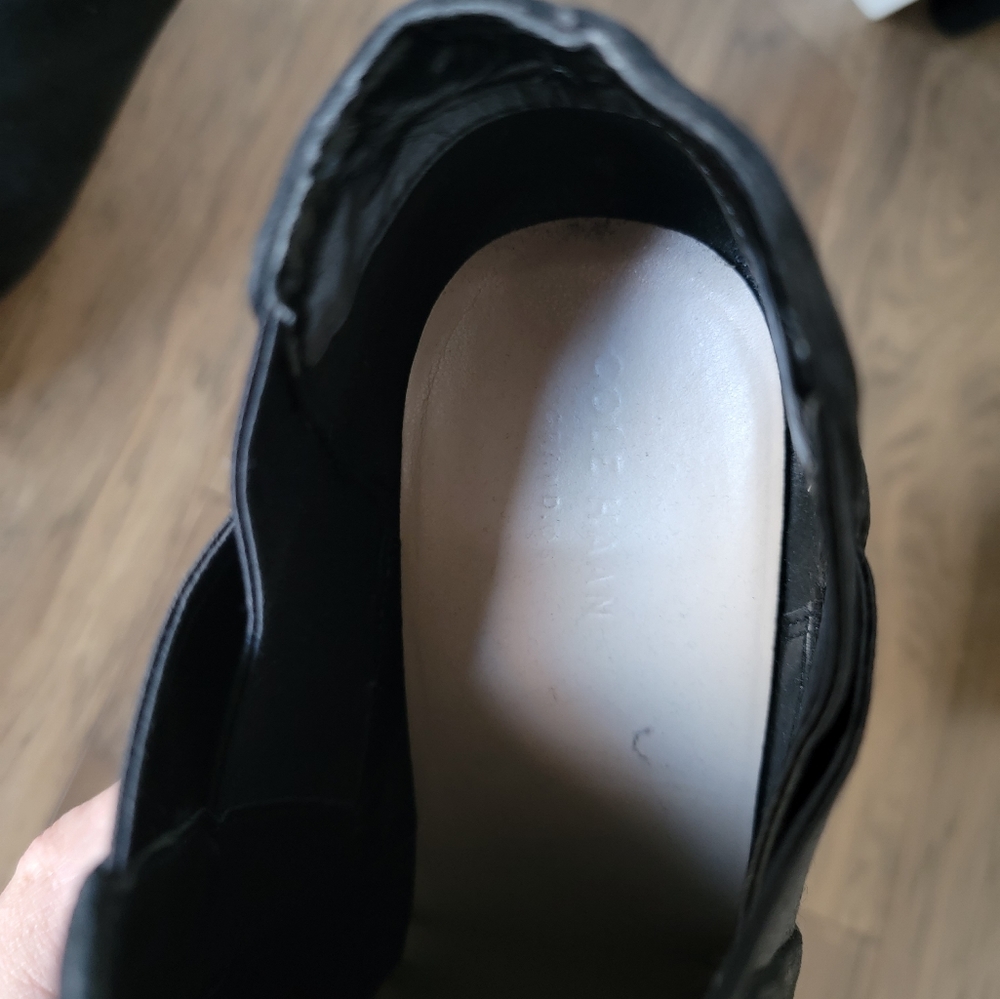 COLE HAAN ANKLE Suede Booties Boots Heels Shoes Black Size 10 - Picture 4 of 9